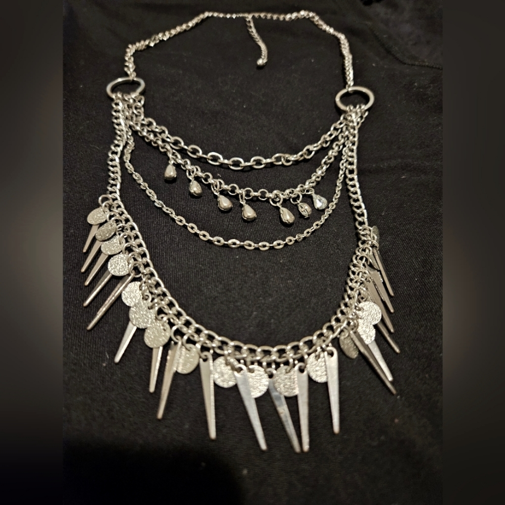 Spiked bohemian chunky necklace